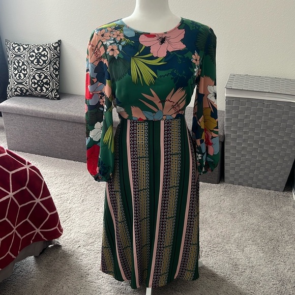 NWOT Anthropologie Green Floral Midi Dress - 6 Petite - Picture 4 of 13